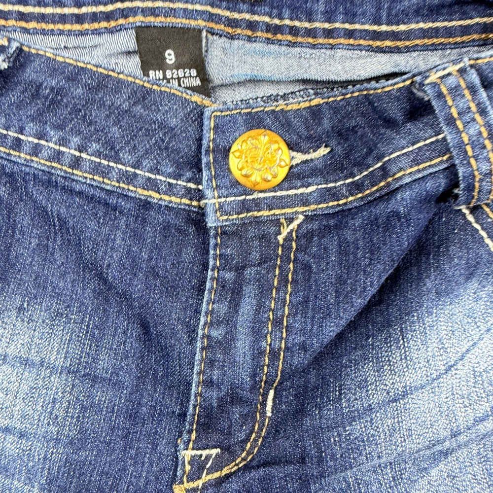 Southpole Distressed Studded Denim Shorts Women's Size 9 Blue Cut Off Y2K - Picture 9 of 14
